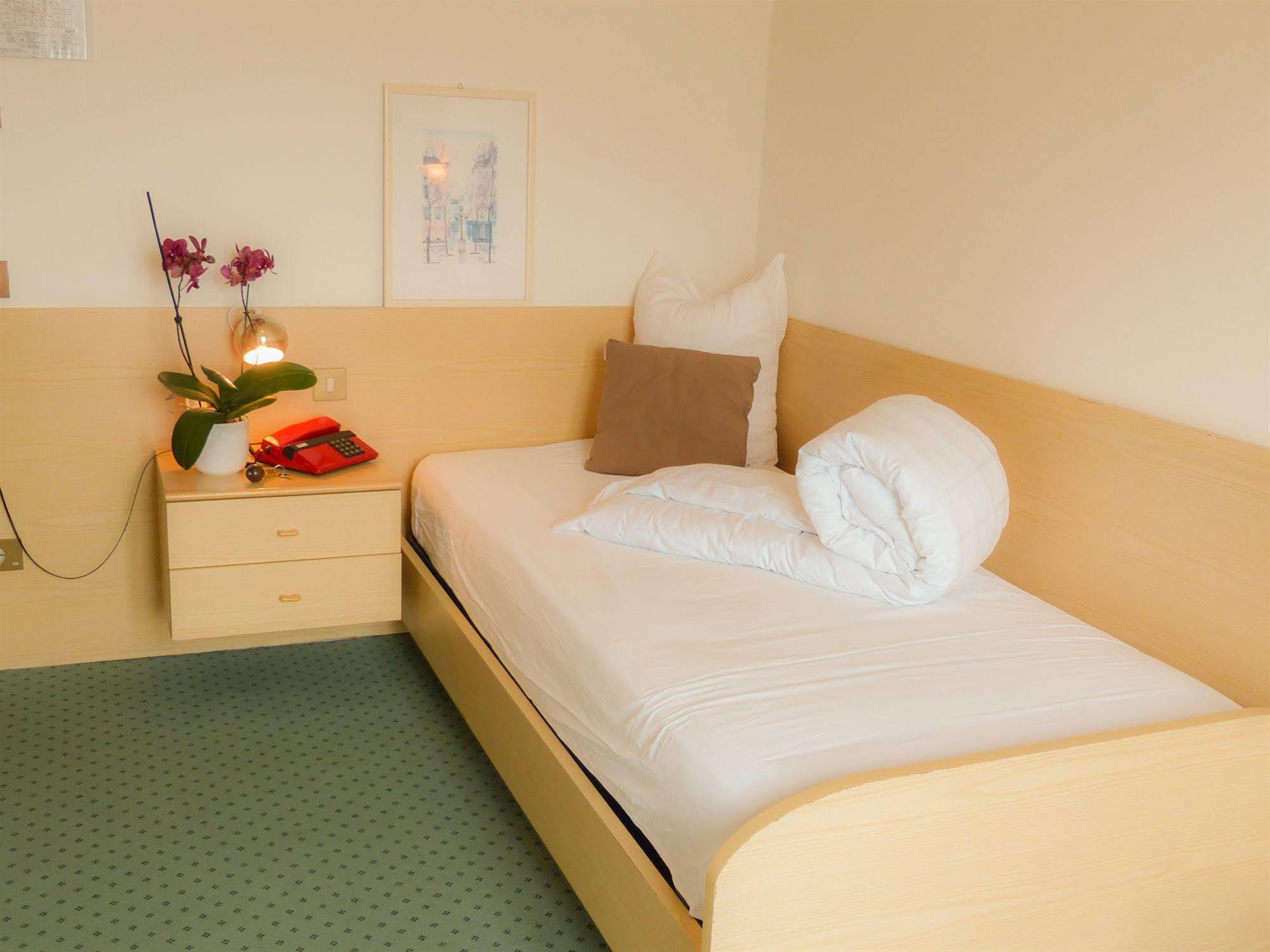 Prinz Rudolf Smart Hotel เมราโน ภายนอก รูปภาพ